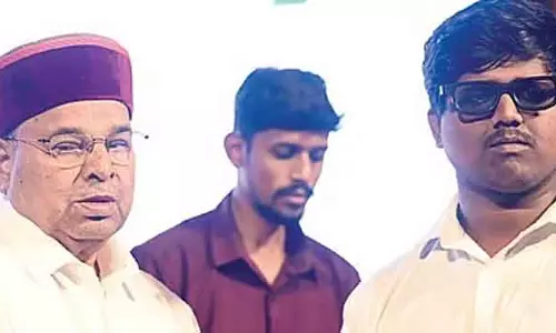 बिना किसी लालच के आज़ादी से और निष्पक्ष होकर वोट दें: Governor ने लोगों से अपील की बिना किसी लालच के आज़ादी से और निष्पक्ष होकर वोट दें: Governor ने लोगों से अपील की