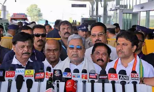 गणतंत्र दिवस 2026: राज्यपाल सरकार का भाषण बदल सकते हैं; CM Siddaramaiah गणतंत्र दिवस 2026: राज्यपाल सरकार का भाषण बदल सकते हैं; CM Siddaramaiah