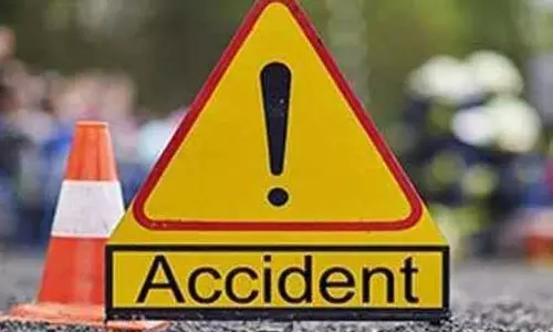 Jalandhar: सड़क हादसे में एक की मौत, दूसरा घायल Jalandhar: सड़क हादसे में एक की मौत, दूसरा घायल
