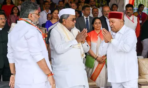 राज्य ने अब तक गारंटी योजना पर ₹1.13 लाख करोड़ खर्च किए हैं: Governor राज्य ने अब तक गारंटी योजना पर ₹1.13 लाख करोड़ खर्च किए हैं: Governor