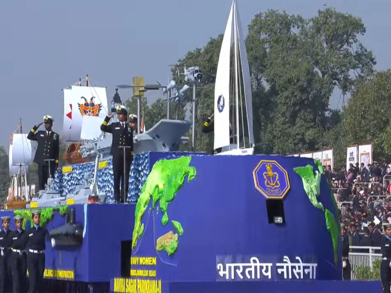 गणतंत्र दिवस 2026: सिंदूर फॉर्मेशन फ्लाईपास्ट में India की सैन्य ताकत का प्रदर्शन
