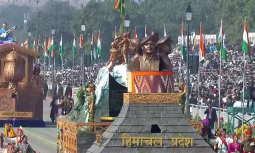 Himachal Pradesh की झांकी में राज्य को देव भूमि के रूप में दर्शाया गया