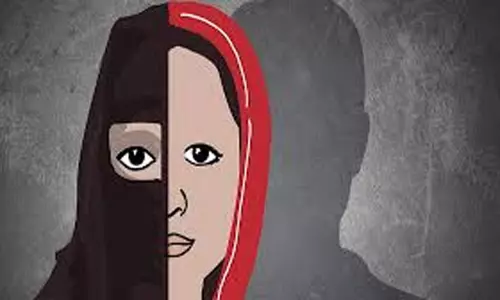आदिवासी युवती के साथ लव जिहाद, पुलिस हिरासत में आरोपी युवक आदिवासी युवती के साथ लव जिहाद, पुलिस हिरासत में आरोपी युवक