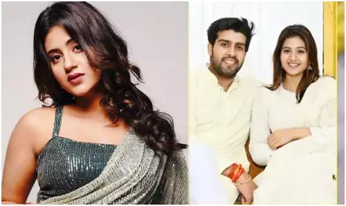 गाड़ी पर सांसद का फर्जी स्टीकर लगाने के मामले में कच्चा बादाम फेम अंजलि अरोड़ा के मंगेतर गिरफ्तार गाड़ी पर सांसद का फर्जी स्टीकर लगाने के मामले में कच्चा बादाम फेम अंजलि अरोड़ा के मंगेतर गिरफ्तार
