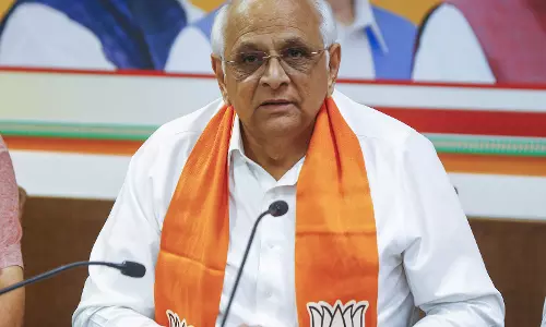 गुजरात CM ने 11 बुनियादी ढांचागत सुविधाओं के लिए नगरपालिकाओं को सरकारी जमीन मुफ्त में दी