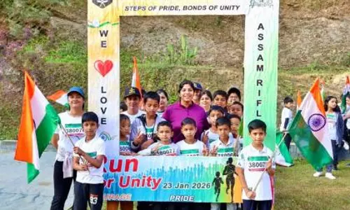 नारंगी में रंगा आर्मी पब्लिक स्कूल, Assam में मनाया गणतंत्र दिवस