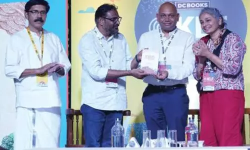 Kerala लिट फेस्ट: नालंदा का मलयालम संस्करण पाठकों के लिए पेश Kerala लिट फेस्ट: नालंदा का मलयालम संस्करण पाठकों के लिए पेश