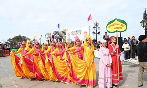 Himachal के राज्यपाल ने शिमला के ऐतिहासिक रिज पर राष्ट्रीय ध्वज फहराया