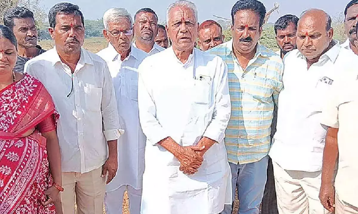 समान अवसर प्रदान करने के लिए एकीकृत स्कूल: कुचुकुल्ला दामोदर रेड्डी समान अवसर प्रदान करने के लिए एकीकृत स्कूल: कुचुकुल्ला दामोदर रेड्डी