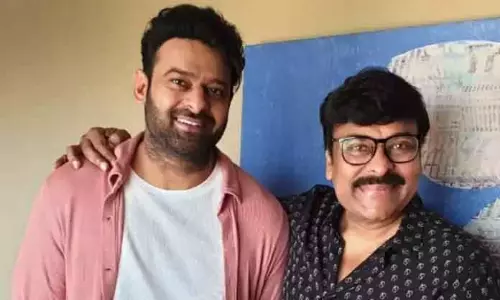 स्पिरिट का धमाका: Prabhas के पिता बनेंगे मेगास्टार चिरंजीवी! स्पिरिट का धमाका: Prabhas के पिता बनेंगे मेगास्टार चिरंजीवी!