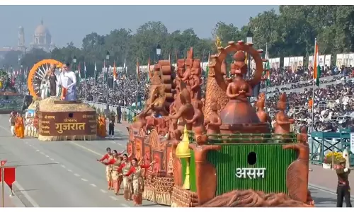 CM हिमंता बिस्वा सरमा ने राज्य की गणतंत्र दिवस झांकी की सराहना की