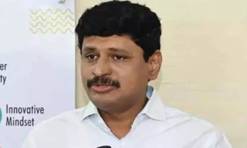 फोन टैपिंग केस में बड़ी कार्रवाई: Santosh Rao को पुलिस का समन फोन टैपिंग केस में बड़ी कार्रवाई: Santosh Rao को पुलिस का समन