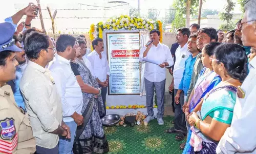BRS पर निशाना: Kaleshwaram में कमीशन, आवास में उदासीनता BRS पर निशाना: Kaleshwaram में कमीशन, आवास में उदासीनता