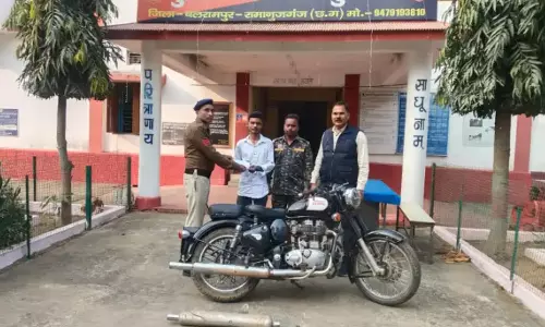 पुलिस ने मॉडिफाइड साइलेंसर वाली बुलेट पर कार्रवाई, चालक से वसूला जुर्माना