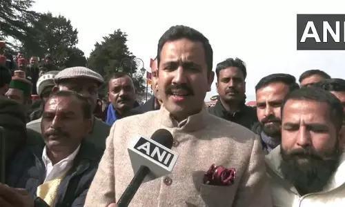 हिमाचल प्रदेश में भारी बर्फबारी से 1,250 से अधिक सड़कें बंद,