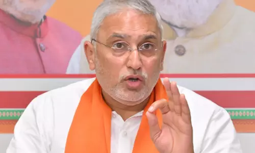 गुजरात चुनावी तैयारी: BJP ने तीन जिलों में यूनिट्स का किया रीऑर्गनाइजेशन गुजरात चुनावी तैयारी: BJP ने तीन जिलों में यूनिट्स का किया रीऑर्गनाइजेशन
