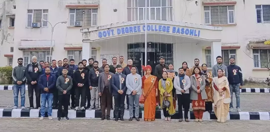 Kathua: देशभक्ति के रंग में रंगा जीडीसी बसोहली का गणतंत्र दिवस Kathua: देशभक्ति के रंग में रंगा जीडीसी बसोहली का गणतंत्र दिवस