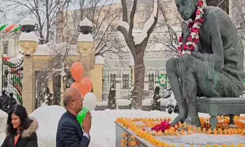 Moscow स्थित भारतीय दूतावास ने 77वां गणतंत्र दिवस मनाया