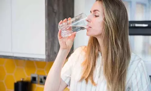 क्या आप पर्याप्त पानी पीते हैं? अगर नहीं, तो आपको ये Health Problems हो सकती