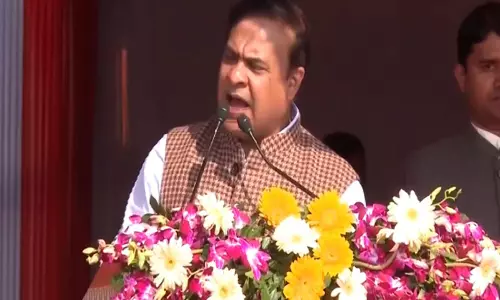 असम CM ने डिब्रूगढ़-गुवाहाटी और गुवाहाटी-सिलीगुड़ी एक्सप्रेस कॉरिडोर योजना का ब्योरा दिया