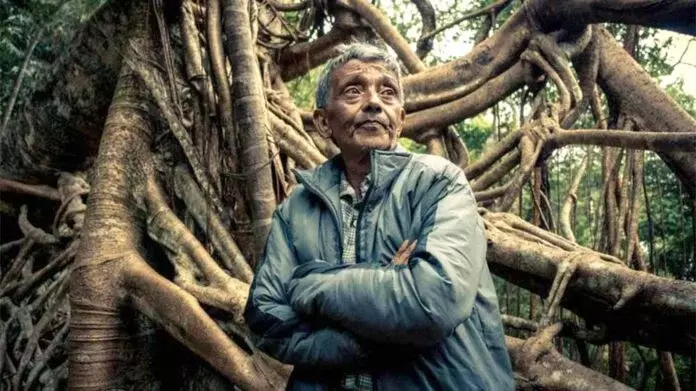 हाली वार – मलया में जीवित जड़-पुल की बुनकर को पद्म श्री से सम्मानित किया जाएगा हाली वार – मलया में जीवित जड़-पुल की बुनकर को पद्म श्री से सम्मानित किया जाएगा