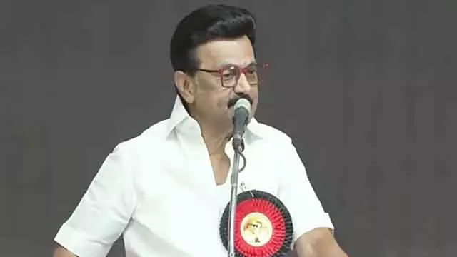 तमिलनाडु दिल्ली के दबदबे के आगे नहीं झुकेगा: M.K. Stalin तमिलनाडु दिल्ली के दबदबे के आगे नहीं झुकेगा: M.K. Stalin