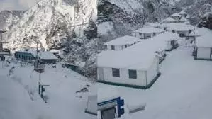 Uttarakhand Weather: पर्वतीय इलाकों में हल्की बारिश और बर्फबारी के आसार, 31 मार्ग बंद Uttarakhand Weather: पर्वतीय इलाकों में हल्की बारिश और बर्फबारी के आसार, 31 मार्ग बंद