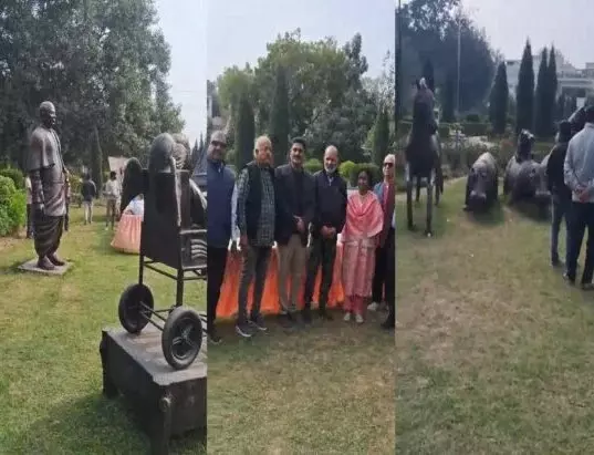 Lucknow: शीला क्रिएशन के कार्यक्रम में बढ़ा औपचारिक महत्व Lucknow: शीला क्रिएशन के कार्यक्रम में बढ़ा औपचारिक महत्व