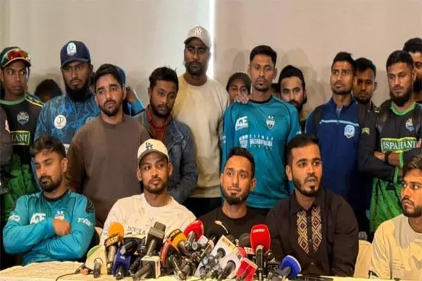 T20 वर्ल्ड कप से बाहर होने के बाद बांग्लादेश क्रिकेट बोर्ड की आलोचना T20 वर्ल्ड कप से बाहर होने के बाद बांग्लादेश क्रिकेट बोर्ड की आलोचना