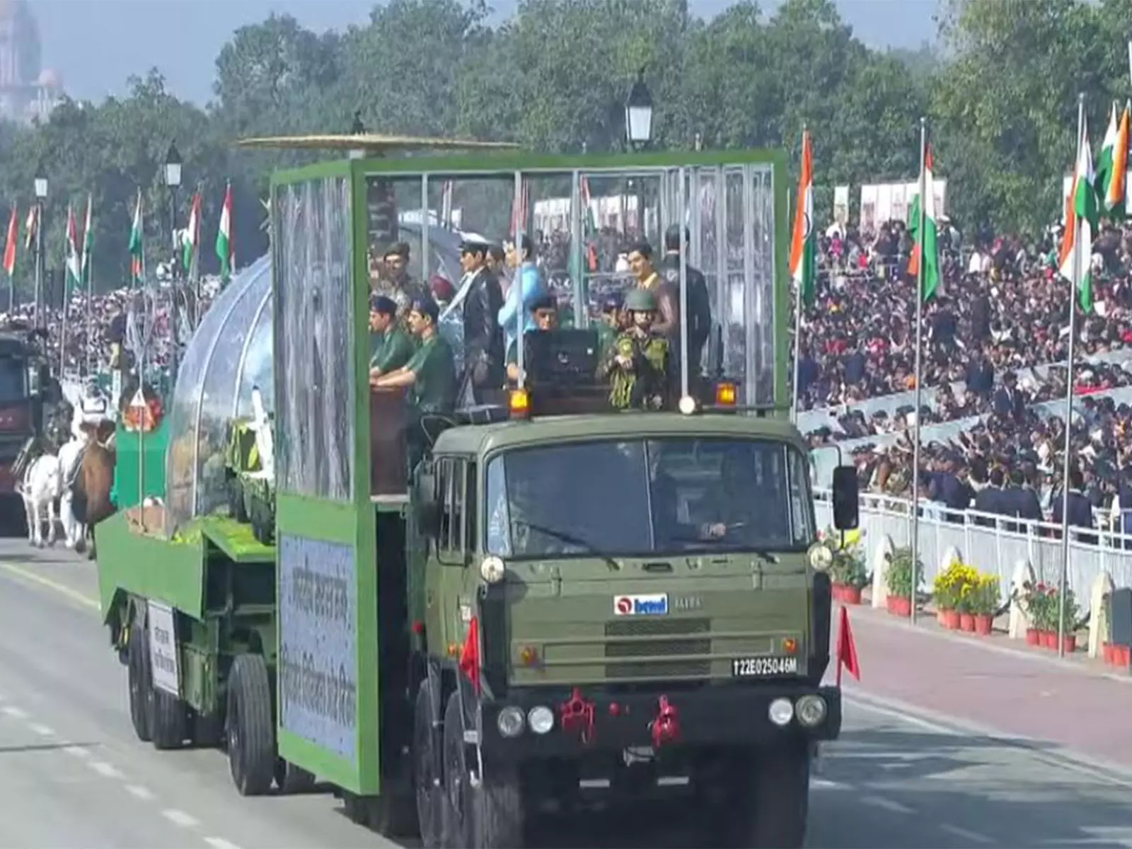 गणतंत्र दिवस 2026: ऑपरेशन सिंदूर में आईओसी की सफलता, 88 घंटों में 100 आतंकवादी ढेर गणतंत्र दिवस 2026: ऑपरेशन सिंदूर में आईओसी की सफलता, 88 घंटों में 100 आतंकवादी ढेर