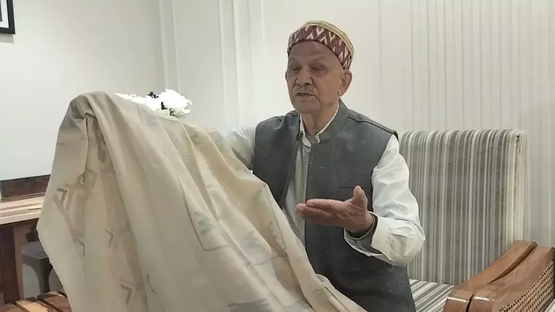 Haryana : अनसंग हैंडलूम पायनियर खेम राज सुंदरियाल को पद्म श्री मिला Haryana : अनसंग हैंडलूम पायनियर खेम राज सुंदरियाल को पद्म श्री मिला