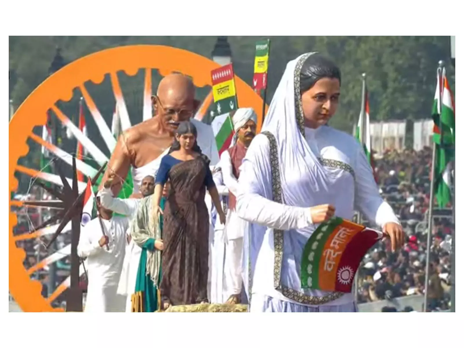 Gujarat की वंदे मातरम झांकी स्वदेशी, आत्मनिर्भरता और स्वतंत्रता के शाश्वत मंत्र को करती है प्रदर्शित Gujarat की वंदे मातरम झांकी स्वदेशी, आत्मनिर्भरता और स्वतंत्रता के शाश्वत मंत्र को करती है प्रदर्शित