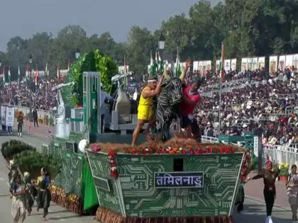 Tamil Nadu की झांकी में समृद्धि का मंत्र: आत्मनिर्भर भारत को दिखाया गया Tamil Nadu की झांकी में समृद्धि का मंत्र: आत्मनिर्भर भारत को दिखाया गया