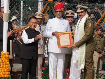 Sikkim ने पालजोर स्टेडियम में भव्य परेड के साथ गणतंत्र दिवस मनाया Sikkim ने पालजोर स्टेडियम में भव्य परेड के साथ गणतंत्र दिवस मनाया