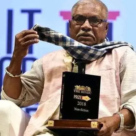 बंगाल की राजनीति में सनसनी, TMC विधायक के तारीफ वाले पोस्ट पर चर्चा तेज बंगाल की राजनीति में सनसनी, TMC विधायक के तारीफ वाले पोस्ट पर चर्चा तेज