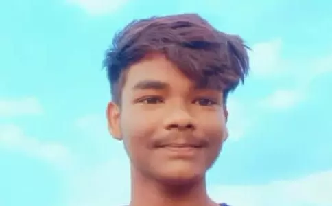 छात्र ने प्राचार्य के नाम लिखा सुसाइड नोट, फंदे पर झूला छात्र ने प्राचार्य के नाम लिखा सुसाइड नोट, फंदे पर झूला