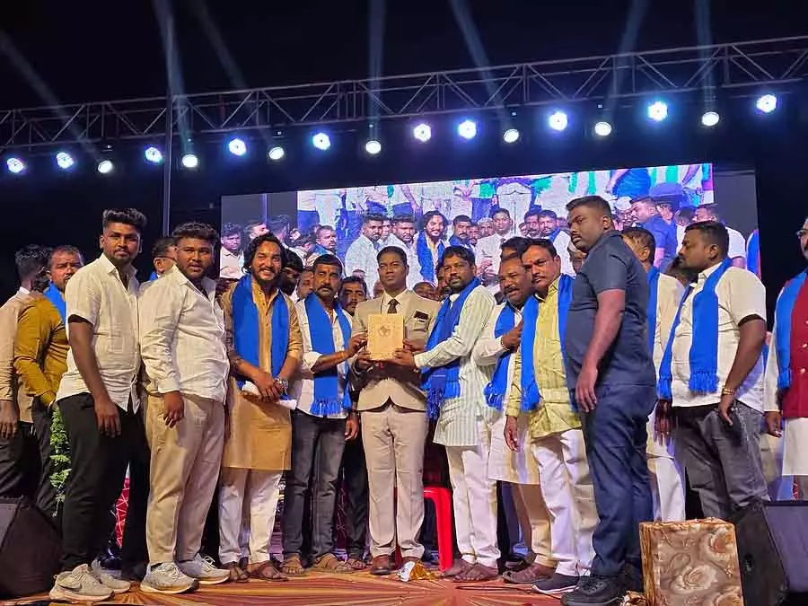 माता-पिता को छात्रों के लिए रोल मॉडल बनना चाहिए: Virupakshappa Bellary माता-पिता को छात्रों के लिए रोल मॉडल बनना चाहिए: Virupakshappa Bellary
