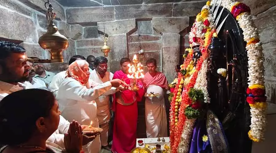 मंदिर के विकास के लिए अनुदान: H.K. Patil मंदिर के विकास के लिए अनुदान: H.K. Patil