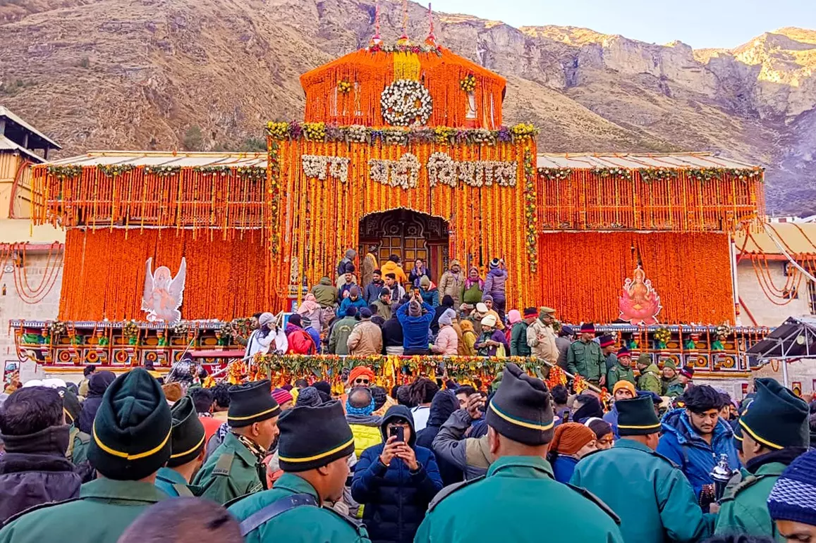 Badrinath-Kedarnath मंदिरों में प्रवेश नियम में बदलाव की दिशा में पहल Badrinath-Kedarnath मंदिरों में प्रवेश नियम में बदलाव की दिशा में पहल