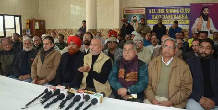 JAMMU: 1 फरवरी को गुरु रविदास जी का प्रकाश उत्सव, 28 जनवरी को शोभा यात्रा JAMMU: 1 फरवरी को गुरु रविदास जी का प्रकाश उत्सव, 28 जनवरी को शोभा यात्रा