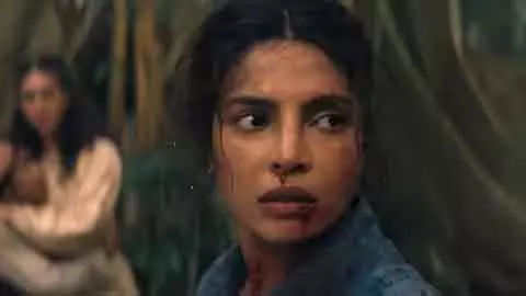 द ब्लफ़ का किलिंग ट्रेलर: एक्शन अवतार में छाईं Priyanka Chopra ! द ब्लफ़ का किलिंग ट्रेलर: एक्शन अवतार में छाईं Priyanka Chopra !