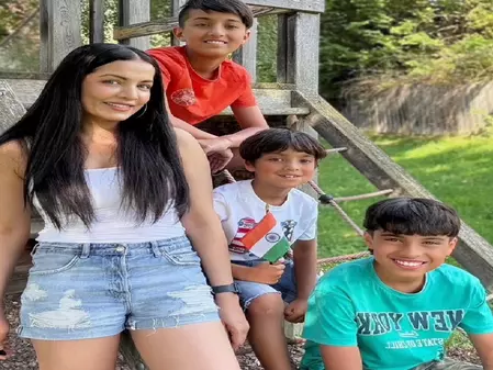 गणतंत्र दिवस पर बच्चों को याद कर भावुक हुईं सेलिना जेटली गणतंत्र दिवस पर बच्चों को याद कर भावुक हुईं सेलिना जेटली