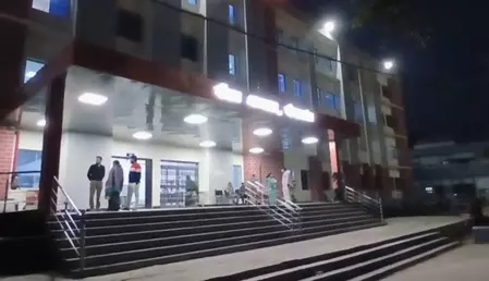 गोपालगंज में नाबालिग से दुष्कर्म का प्रयास, आरोपी फरार, पुलिस छापेमारी में जुटी गोपालगंज में नाबालिग से दुष्कर्म का प्रयास, आरोपी फरार, पुलिस छापेमारी में जुटी