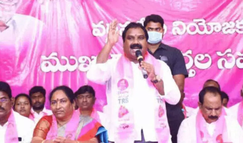 Hyderabad: भाजपा को झटका, पूर्व विधायक ने बीआरएस में घर वापसी की घोषणा Hyderabad: भाजपा को झटका, पूर्व विधायक ने बीआरएस में घर वापसी की घोषणा