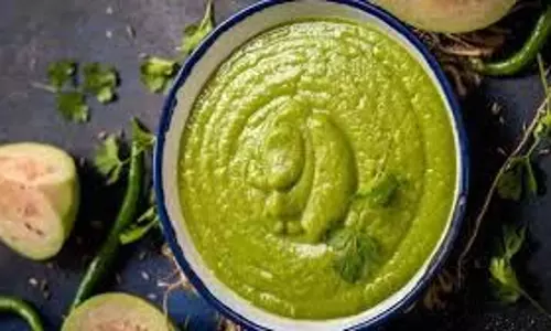 Guava Chutney Recipe: इडली-डोसा का स्वाद दोगुना कर देगी ये केरल स्टाइल अमरूद चटनी