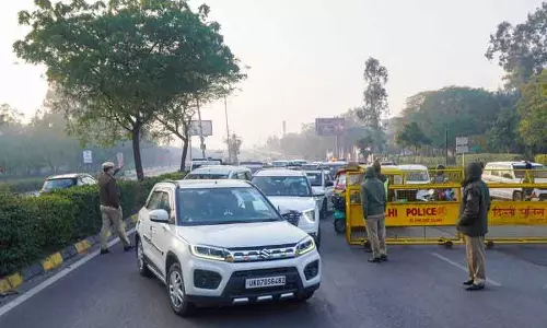 गणतंत्र दिवस पर Delhi पुलिस हाई अलर्ट, 30,000 जवान और AI सर्विलांस तैनात