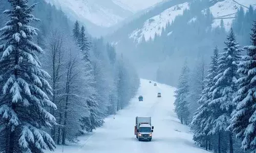 Kashmir में बारिश और बर्फबारी की संभावना