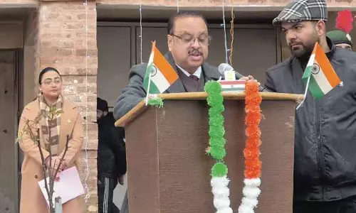 क्लस्टर यूनिवर्सिटी ने उत्साह के साथ 77वां गणतंत्र दिवस मनाया।