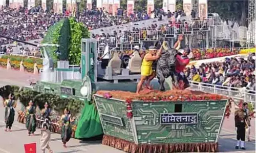 Tamil Nadu की सजावटी उर्दू जो आधुनिकता के साथ पारंपरिक गौरव को व्यक्त करती है Tamil Nadu की सजावटी उर्दू जो आधुनिकता के साथ पारंपरिक गौरव को व्यक्त करती है