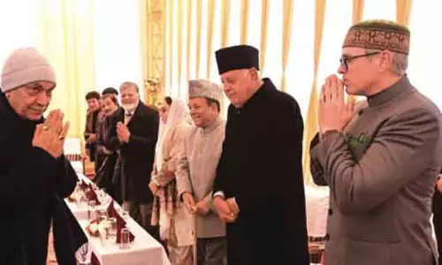 सीएम की मैराथन में भागीदारी ने Kashmir को सुरक्षित बताया: एलजी